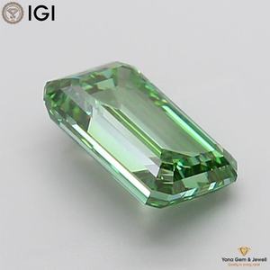 Diamant de laboratoire cultivé CVD de forme émeraude, couleur vert vif fantaisie, clarté VS1, 6,00 carats, certifié IGI pour des bijoux exquis - Product Image 4
