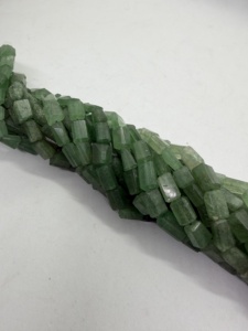Perles de pierres précieuses en aventurine verte naturelle, forme irrégulière, 10-15 mm, brin de 16 pouces, fabrication de bijoux - Product Image 2