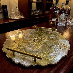 Plateau de service en résine fait main pour hôtels et usage domestique, design ange et amour de haute qualité - Product Image 1