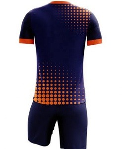 Top Tendance Unisexe Football Uniforme 100% Polyester Sublimé Sportswear Hommes Jersey Shorts Ensemble Top Tendance Unisexe Football Ensemble - Product Image 6