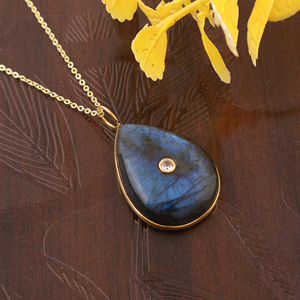 Collar con Colgante de Labradorita Azul Fuego en Forma de Lágrima con Circonita Cúbica, Engaste de Bisel Chapado en Oro de 18k, Cadena de Latón para Mujer - Product Image 5