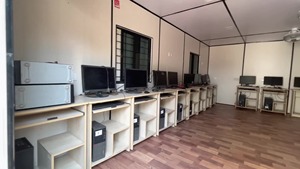 ห้องเรียนเคลื่อนที่แบบตู้คอนเทนเนอร์ (20 x 10 ฟุต) - โครงสร้างเหล็กแบบโมดูลาร์ - Product Image 2