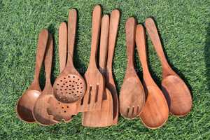 Unique Design Modern <b>Rose</b> <b>Gold</b> Plated Long Handle Acacia Wood Eco-Friendly <b>Mirror</b> Polish Cooking Utensils Set - Product Image 6