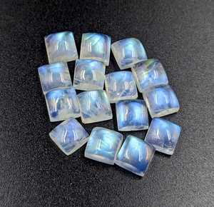 Cabujones de piedra lunar arcoíris de calidad AAA, forma cuadrada, 8x8, 10x10, 12x12 mm, piedra preciosa natural para la fabricación de joyería a precio de mayorista. - Product Image 3