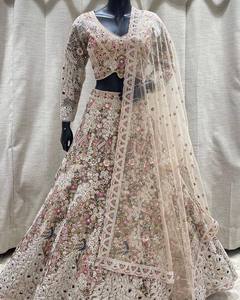 Conjunto de Lehenga Choli de Piel Sintética Bordada, Corte Regular, Largo hasta el Suelo, con Dupatta de Malla Floral, para Mujer, Ideal para Fiestas y Bodas - Product Image 1