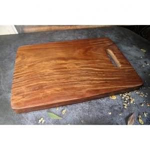 Planche à découper en bois d'acacia épaisse et personnalisée avec rainure de récupération des jus pour la cuisine - Vente en gros - Product Image 6
