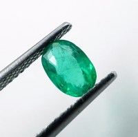 Pierre précieuse émeraude naturelle du Rajasthan HAYAAT GEMS 0,55 ct, émeraude facettée ovale verte, 6,5x4,5x3,5 mm, pour la fabrication de bijoux