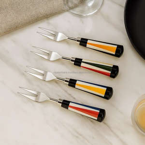 Vente en gros de couverts en acier inoxydable écologiques, lavables au lave-vaisselle, polis à la main, ensemble de cuillères et de fourchettes en or Royal Artisans - Product Image 4