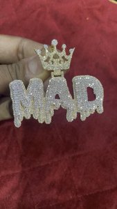 Pendentif Couronne MAD en Moissanite Iced Out, Argent 925 Plaqué Rhodium, Breloque Thème Hip Hop, Bijou Unisexe - Product Image 2
