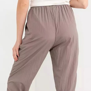 Pantalones Deportivos de Invierno para Mujer de la Mejor Calidad, Poliéster/Algodón, Logotipo Personalizado Serigrafiado, Cintura Elástica con Cordón, Forro Polar Ecológico, Color Sólido - Product Image 5