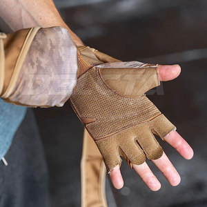 Guantes de fitness para levantamiento de pesas en stock, bajo MOQ, hechos con materiales transpirables de alta calidad. - Product Image 4