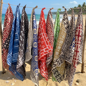 Pañuelo Bandana Cuadrado al por Mayor, Estampado a Mano, 100% Algodón, Ecológico, Reutilizable, Duradero, Casual, con Patrón Floral, Transpirable - Product Image 1