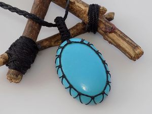 Collar con Colgante de Macramé Turquesa Hecho a Mano |   Joyería Boho de Piedra Azul Natural |   Collar de Cristal Curativo para Hombre - Product Image 3