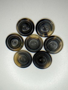 Boutons ronds faits à la main en corne de buffle, écologiques, à dos plat, pour chemises, costumes et blazers - Product Image 4