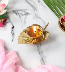 <b>Oil</b> Filled Diya <b>Lamp</b> Copper Deepak Brass Prayer Light Pooja Temple Decor Home Festival Celebration Table Accent - Product Image 5