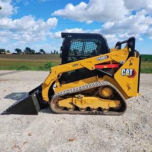 รถตักล้อยาง Cat 259D3 คุณภาพพรีเมียม ออกแบบมาเพื่องานก่อสร้างที่มีปริมาณงานมาก พร้อมประสิทธิภาพการใช้น้ำมันเชื้อเพลิงที่ยอดเยี่ยม - Product Image 1