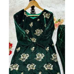 Ensemble de costume de fête pour femmes avec haut et bas brodés - Product Image 3