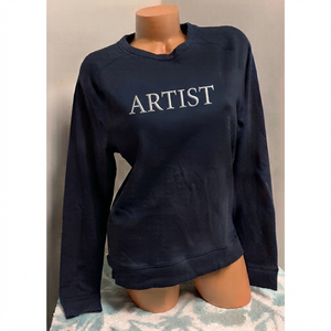 เสื้อสเวตเชิ้ตคอกลมสำหรับผู้ใหญ่และวัยรุ่น ปักลายโจรสลัดด้านหน้า พิมพ์ตัวอักษร เหมาะสำหรับวันแข่งขัน ทรงปกติ สามารถสั่งทำได้ - Product Image 3