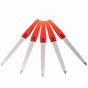 ตะไบเล็บด้ามจับสีแดงแบบสองด้าน ใช้ซ้ำได้ สำหรับดูแลผิว - Product Image 1