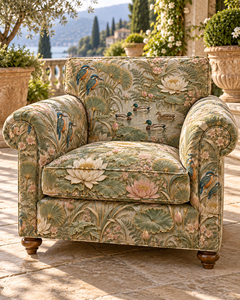 Tela Brocada Jacquard con Diseño de Lirios de Agua y Acentos Dorados para Tapicería y Decoración de Muebles - Product Image 1