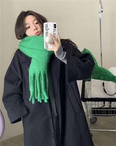 Écharpe longue pour femme automne/hiver, nouvelle couleur unie, chaude, épaisse, douce, confortable, style uni, polyester, isolation thermique - Product Image 3
