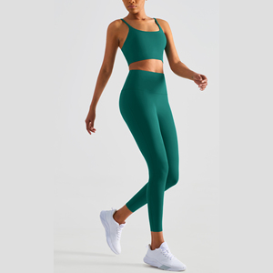 Pantalones de Yoga de Cintura Alta para Mujer, Leggings Elásticos que Realzan los Glúteos, Cómodos Pantalones Deportivos Hechos en Pakistán por Salamons - Product Image 2