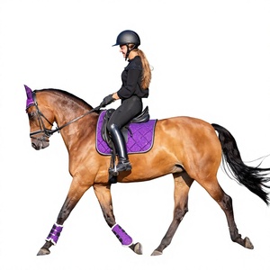 Ensemble de tapis de selle équestre matelassé violet pailleté avec coussinets d'étrier et housse de bride décorative - Product Image 5