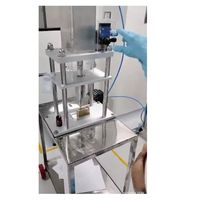 Ensemble de machine de compactage manuel de poudre haute précision avec protection IP55 pour l'échantillonnage de matériaux de recherche en laboratoire