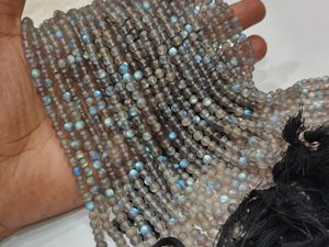 Perles de labradorite naturelle, simples, 5 mm, vendues par brin de 8 pouces de long - Product Image 4