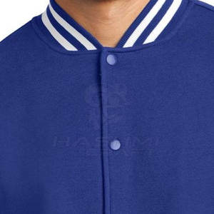 Chaqueta Clásica Varsity de Invierno para Hombre con Interior Suave y Elegantes Colores en Contraste, Perfecta para Clima Frío - Product Image 6