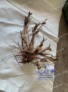 Décorations d'aquarium en bois flotté naturel de qualité supérieure, forme irrégulière, utilisation durable pour l'aquascaping et les terrariums, fabriqué au Vietnam - Product Image 5