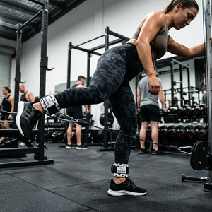 Correa de Tobillo Resistente para Gimnasio con Cierre Ajustable de Gancho y Bucle para Entrenamiento de Fuerza de la Parte Inferior del Cuerpo - Product Image 4