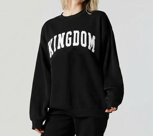 Sweat-shirt pull-over entièrement personnalisé en molleton bouclette pour femme, coupe oversize, saison hiver/automne, avec badge à sequins, style Phi Delta Theta Greek Wear - Product Image 1