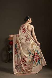 Blusa Cosida con Estampado Floral, Saree de Seda Crepé con Estampado Digital, Prenda Elegante Tradicional India para Fiesta - Product Image 3