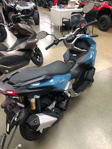 OFFRE DE VENTE <span class=keywords><strong>2023</strong></span> 2024 <span class=keywords><strong>Yamaha</strong></span> <span class=keywords><strong>TMAX</strong></span> 560 MY22 Moto - Product Image 5