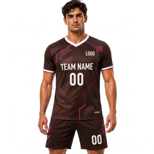 Conjunto de Camiseta de Fútbol Personalizada para Hombre, Color Marrón Oscuro y Rosa, Estampado Geométrico, Impresión por Transferencia de Calor, Transpirable, de Secado Rápido, Corte Atlético, Pantalón Corto - Product Image 1