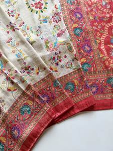 ผ้าไหมซาตินแท้ทอลายแจ็คการ์ด ขอบลายขนนกยูง ผ้าซารีแบบมีพาลลู  สามารถกลับด้านได้ ป้องกันแสงแดด  สไตล์ดั้งเดิม เหมาะสำหรับงานแต่งงาน - Product Image 3