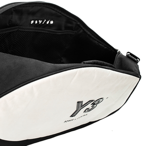 Bolsa deportiva de tenis Y3 para viajes de fin de semana - Product Image 1