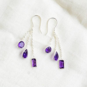 Pendientes de borla geométricos de amatista con engaste de borla estilo premium Royal, con diseño moderno para mujer. - Product Image 3