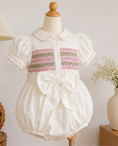 Combinaison florale d'automne pour filles avec smocks, 100% coton, robe mini décontractée écologique, fabriquée à la main - Product Image 1