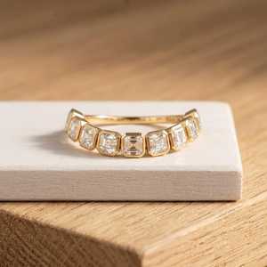 แหวนเพชรทรง Asscher ทันสมัย 1.35 กะรัต ทองคำแท้ 10k 14k 18k วงแหวนนิรันดร์ ขอบเพชรแบบ Bezel Setting สี E ความใส VVS เครื่องประดับชั้นดี - Product Image 1