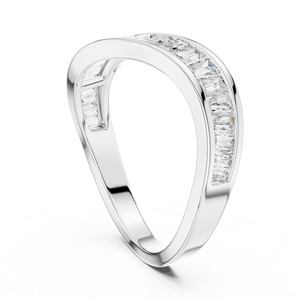 Anillo de compromiso de oro blanco de 10 quilates con baño de rodio y diamantes engastados en canal estilo princesa - Product Image 1