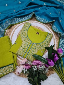 Nouveau Salwar Kameez de créateur, prêt-à-porter, avec broderie fantaisie et sequins, en soie Vichitra, pour soirée, séchage rapide - Product Image 6