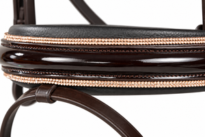 Brida de cuero premium marrón oscuro para caballo con diadema de cristales de imitación, ajuste acolchado cómodo y herrajes en oro rosa - Product Image 3