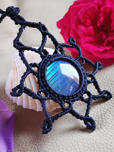 Collar de Labradorita Negra Hecho a Mano con Macramé, Piedra Brillante, Estilo Boho, Curativo, Espiritual, Colgante de Joyería - Product Image 4