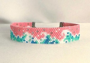 Pulsera de cuentas hecha a mano con patrón rosa, azul y verde, regalo de joyería exquisito y moderno - Product Image 3