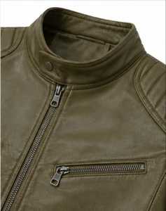 Veste en cuir noire pour homme, col rabattu, fermeture éclair, coupe ajustée, manches classiques - Product Image 2
