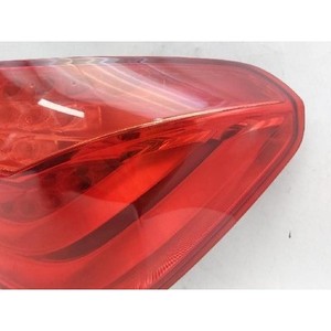 ไฟท้ายด้านนอกขวา สำหรับรถยนต์ BMW ซีรีส์ 7 ปี 2008-2012 มือสอง ของแท้ OEM รหัส 7182198 - Product Image 4