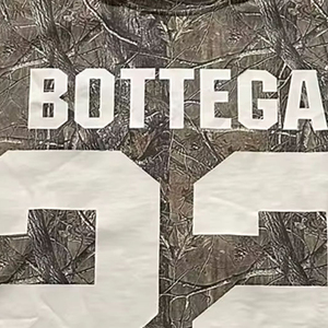 T-shirt à manches longues camouflage Bottega, coupe ample, style streetwear, jersey respirant pour homme, logo imprimé au dos - Product Image 4