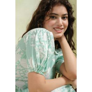 Robe Courte Florale Vert Menthe à Manches Bouffantes et Volants, Style Cottagecore Décontracté pour Femme, Fluide et Écologique, Taille Naturelle - Product Image 4